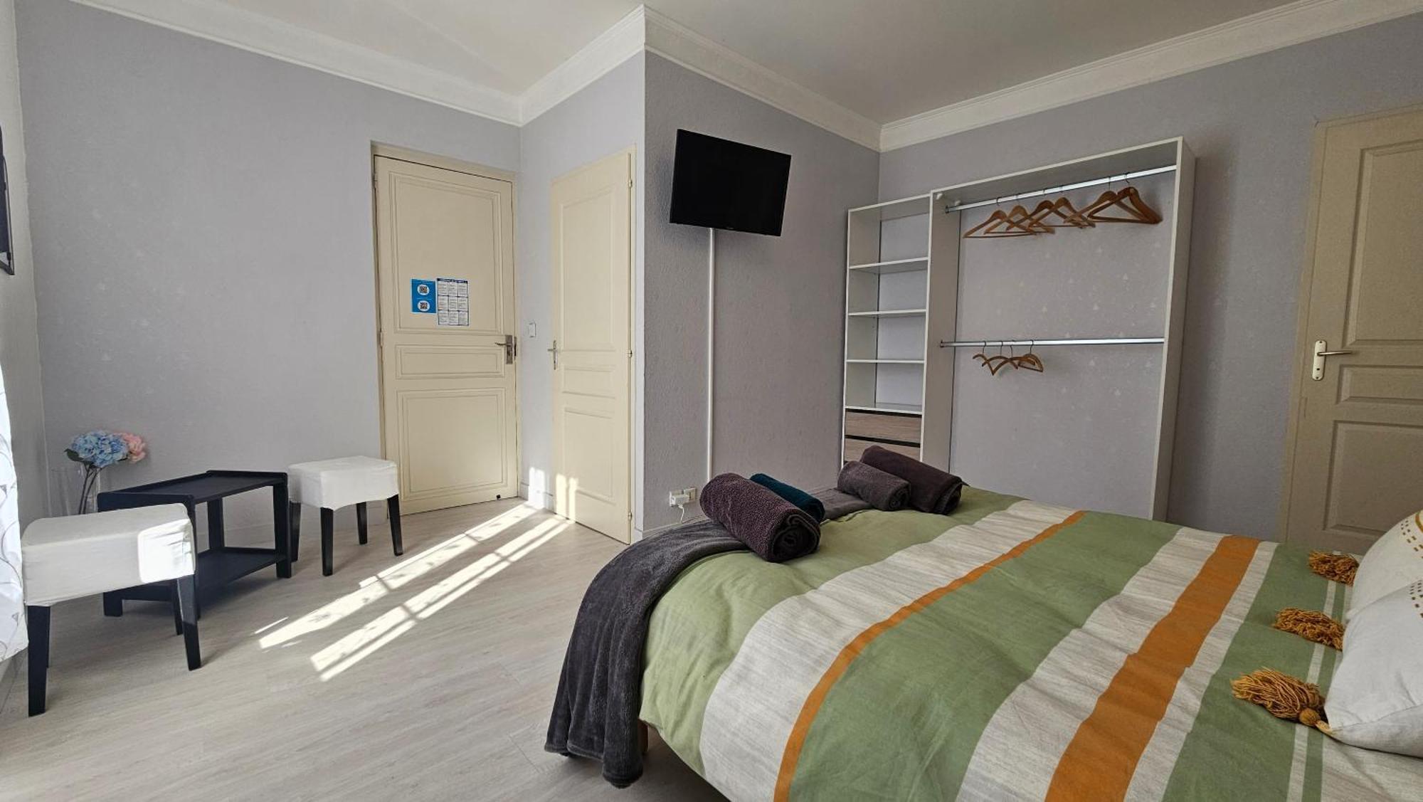 Chambres Et Gites Les Deux Chenes Pres De Bergerac Le Fleix Exterior foto